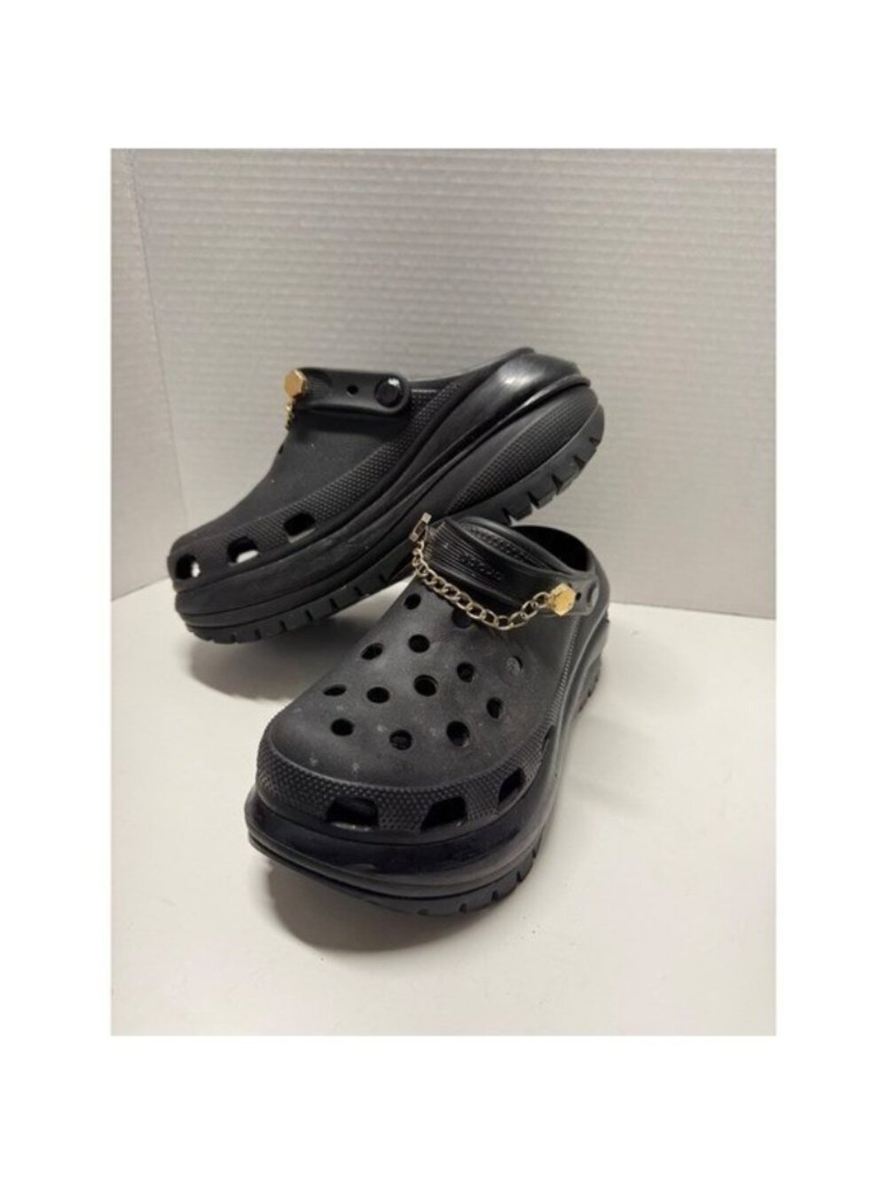 Crocs Classic Bae Platform Clogs Black Gold Chain Link Hardware Womens 8 Mens 6